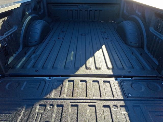 New 2026 Ford F250 Lariat w/ Black Appearance Package image 19