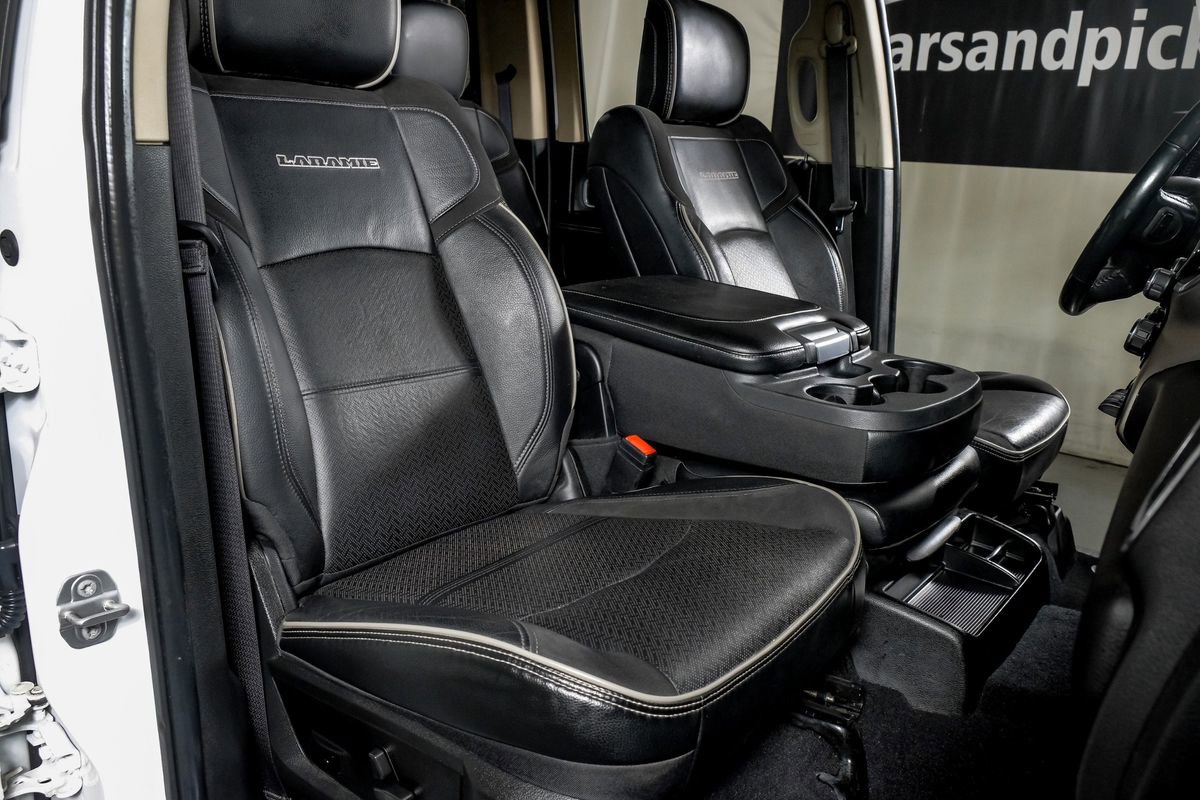 Used 2022 RAM 3500 Laramie w/ Chrome Appearance Group image 30