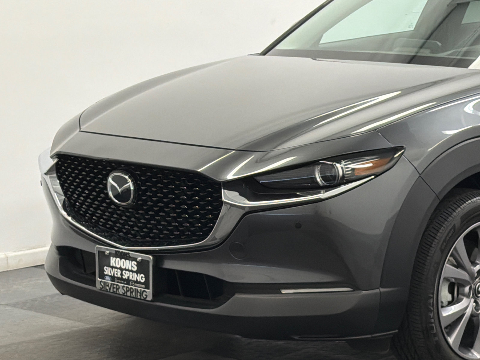 Used 2023 MAZDA CX-30 AWD 2.5 S w/ Premium Package image 2