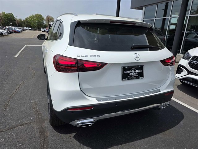 New 2025 Mercedes-Benz GLA 250 image 3