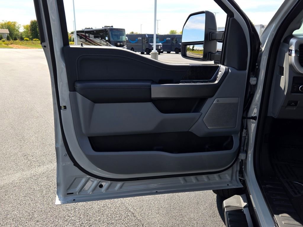 New 2026 Ford F350 XLT w/ XLT Premium Package image 19