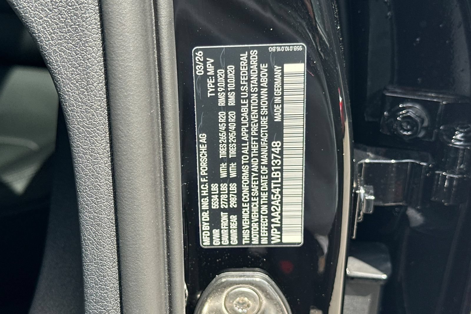 New 2026 Porsche Macan AWD/4WD image 46