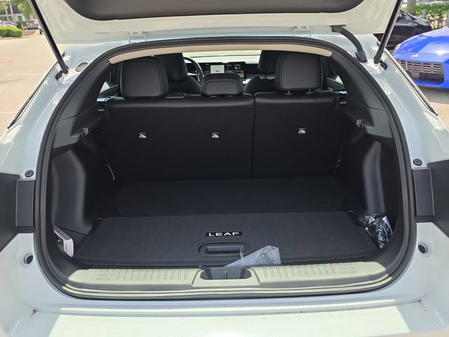 New 2026 Nissan Leaf SV+ w/ Floor Mat Package (SV+) FWD image 10