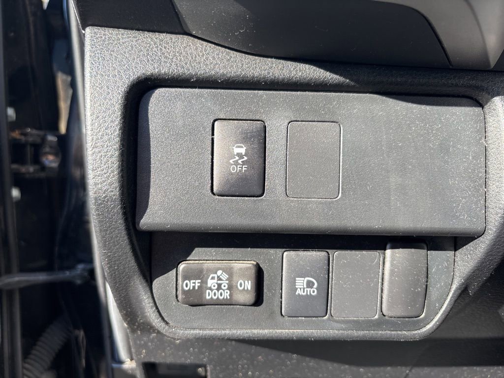 Used 2022 Toyota Tacoma SR5 image 38