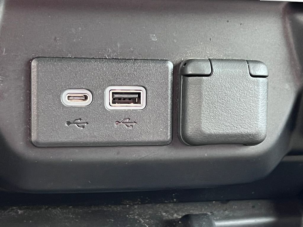 Certified 2023 GMC Sierra 2500 AT4 w/ AT4 Preferred Package AWD/4WD image 36