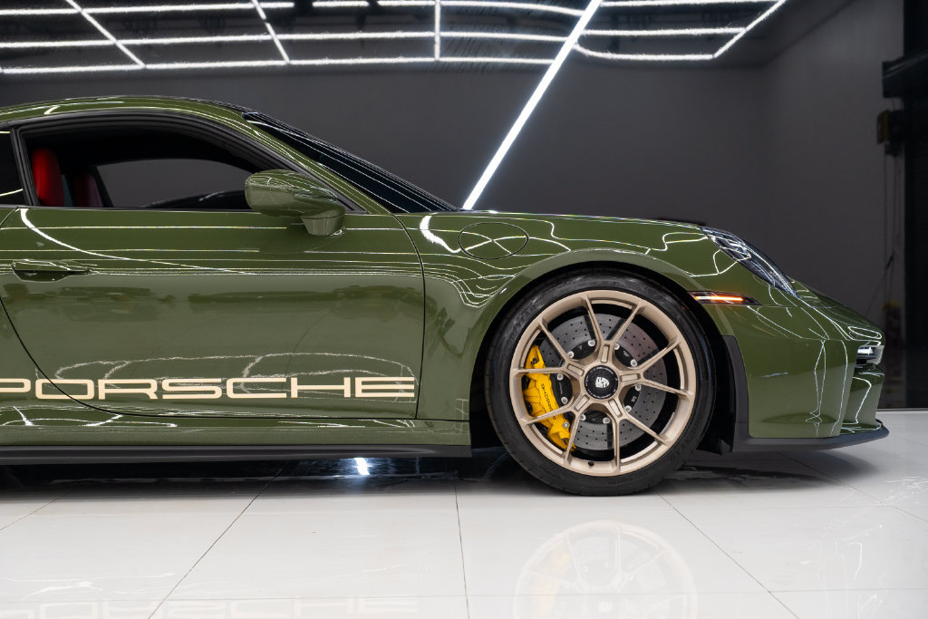 Used 2022 Porsche 911 GT3 RWD image 8