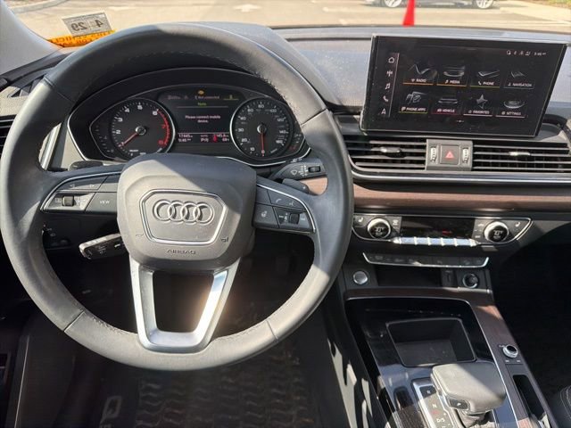 Used 2024 Audi Q5 2.0T Premium w/ Convenience Package image 14