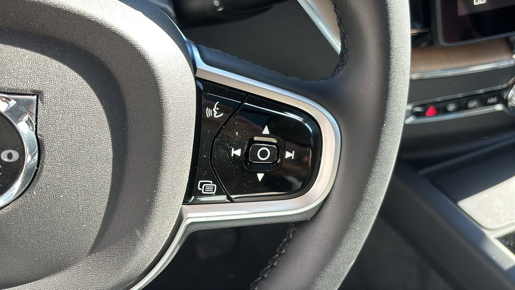 New 2026 Volvo XC60 B5 Core w/ Climate Package AWD/4WD image 17