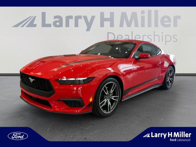 Used 2025 Ford Mustang Coupe image 1