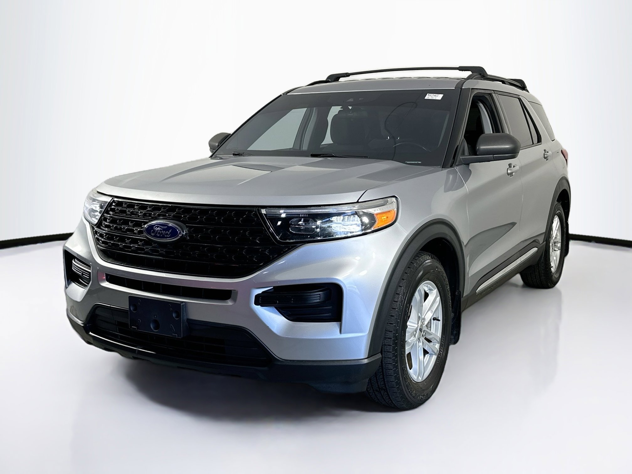 Used 2021 Ford Explorer XLT RWD image 1