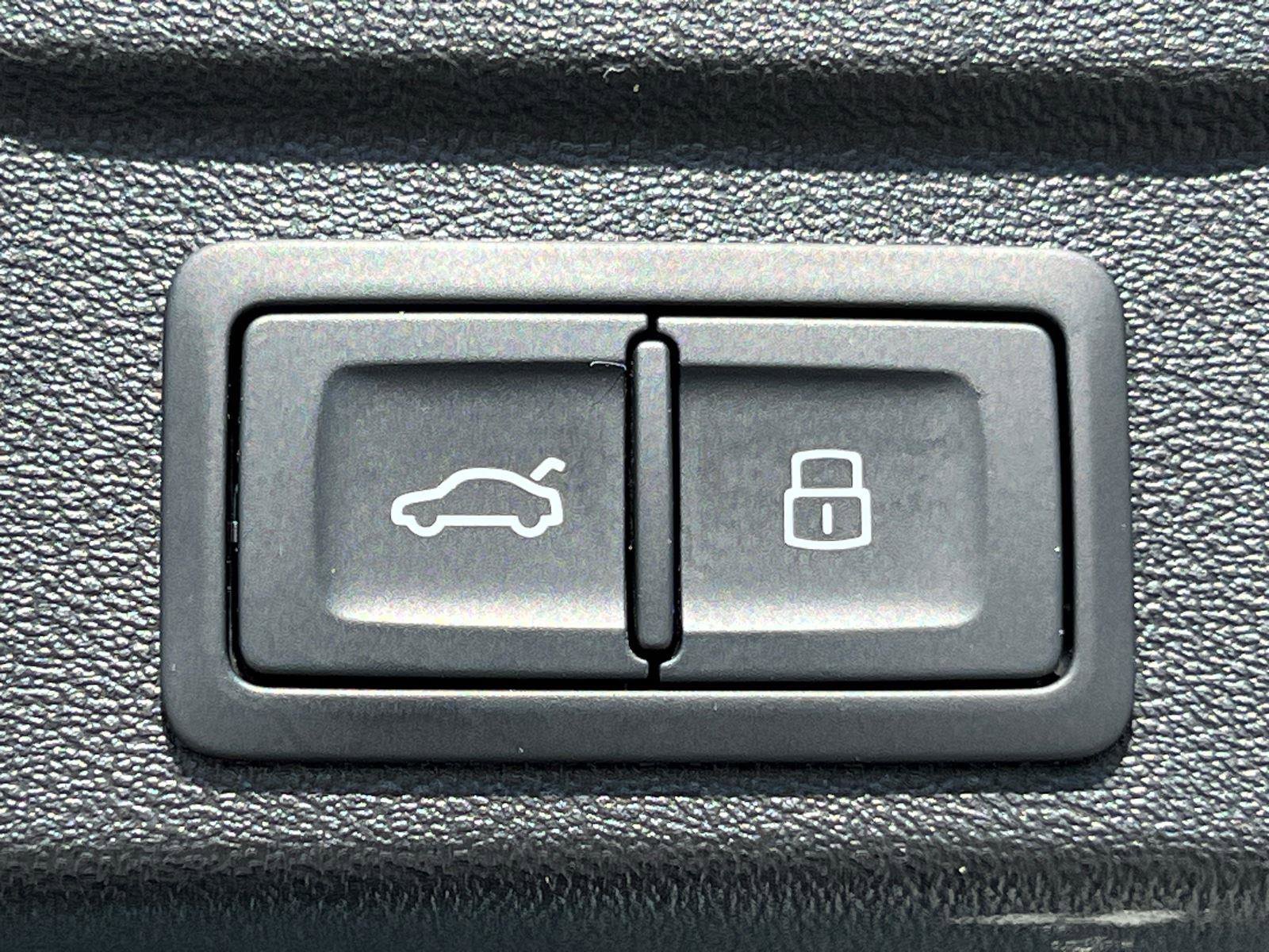 Certified 2025 Audi A5 2.0T Premium w/ Convenience Package image 19