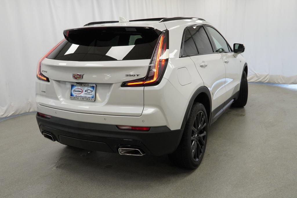 Used 2023 Cadillac XT4 Sport w/ Cold Weather Package AWD/4WD image 4