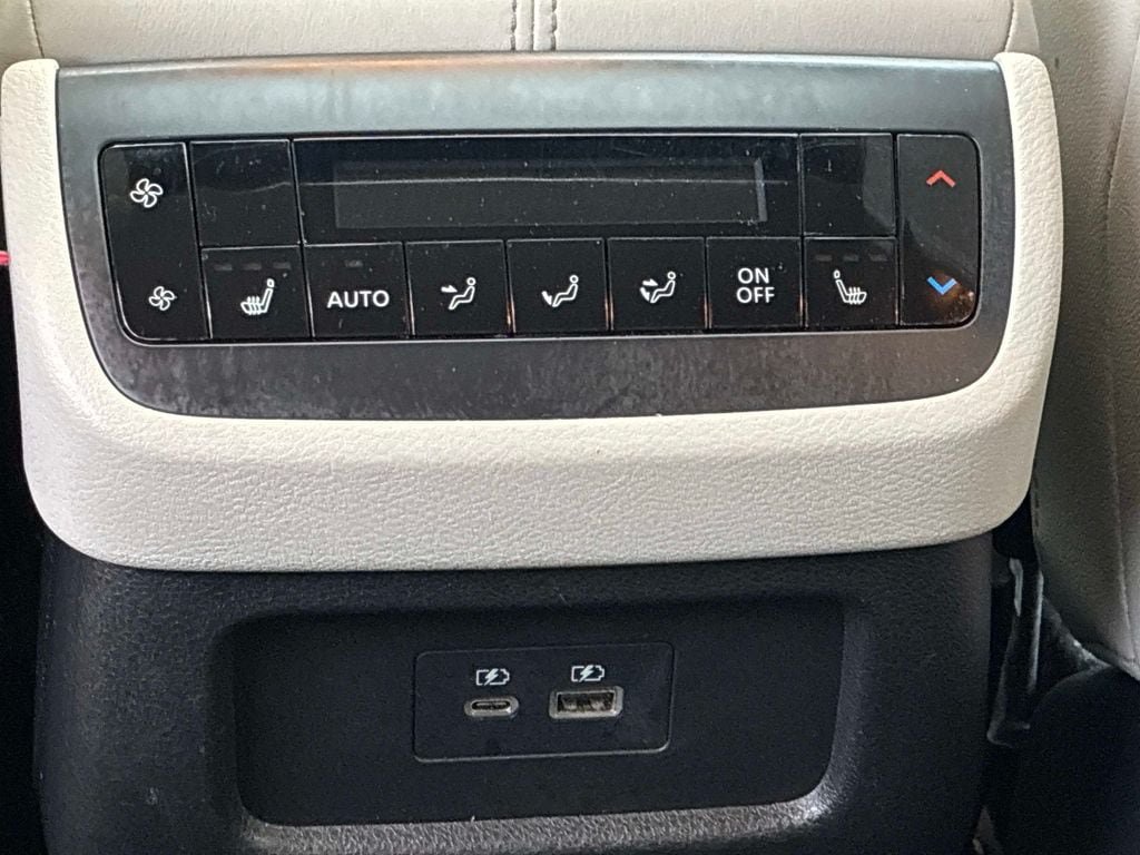 Used 2023 Nissan Pathfinder SL w/ SL Premium Package AWD/4WD image 17