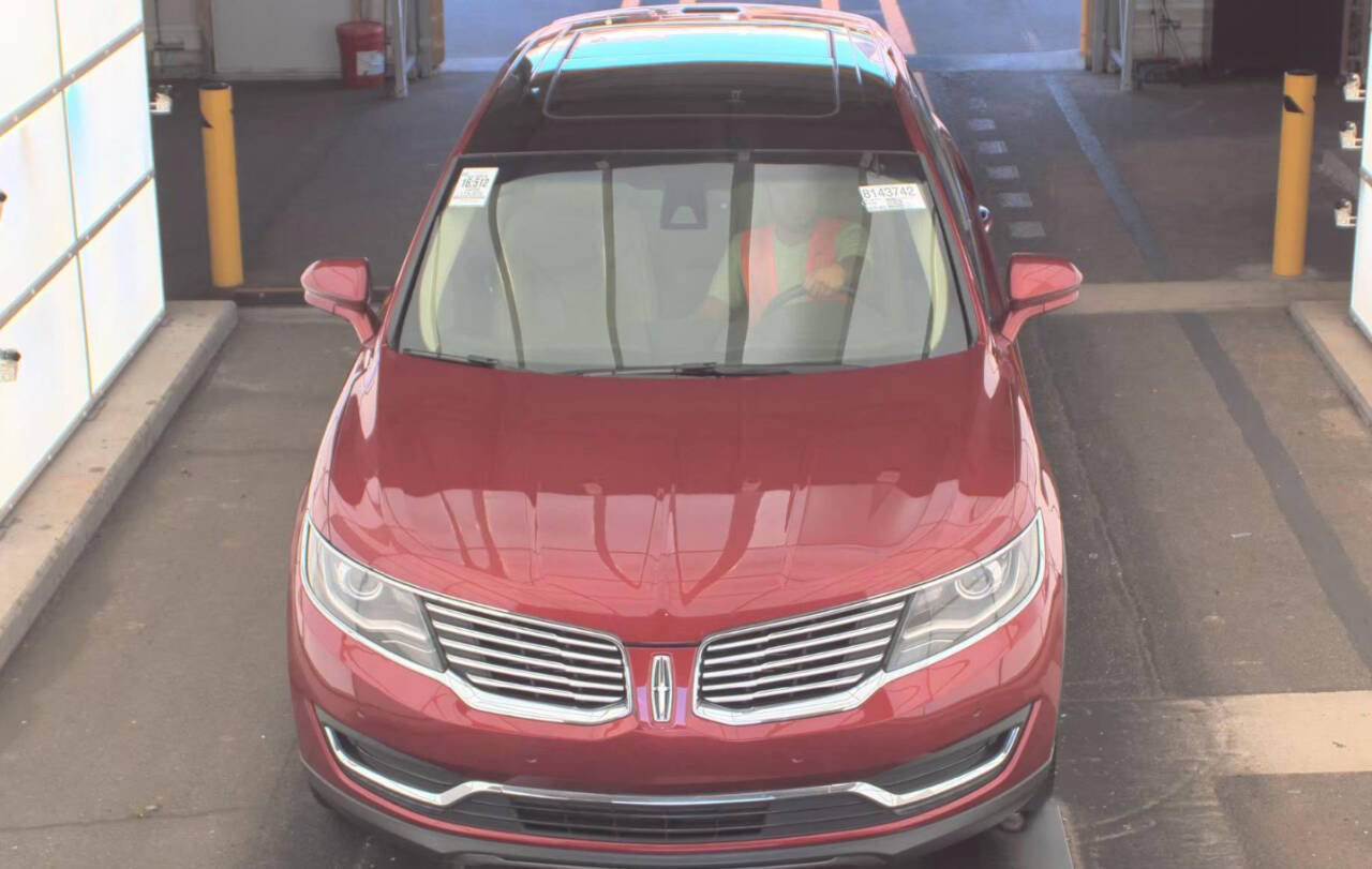 Used 2016 Lincoln MKX Reserve w/ Technology Package image 2