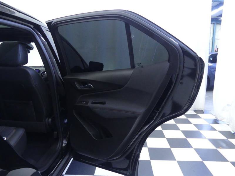 Used 2022 Chevrolet Equinox RS w/ Infotainment Package AWD/4WD image 29