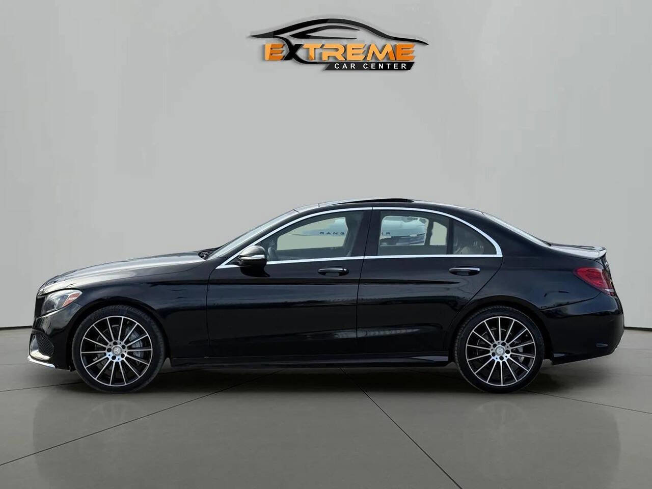 Used 2015 Mercedes-Benz C 300 4MATIC Sedan image 3