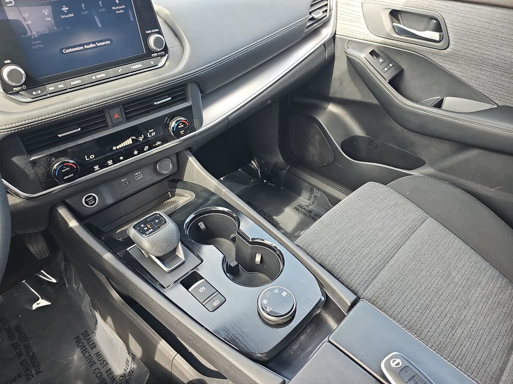 Used 2023 Nissan Rogue SV AWD/4WD image 24