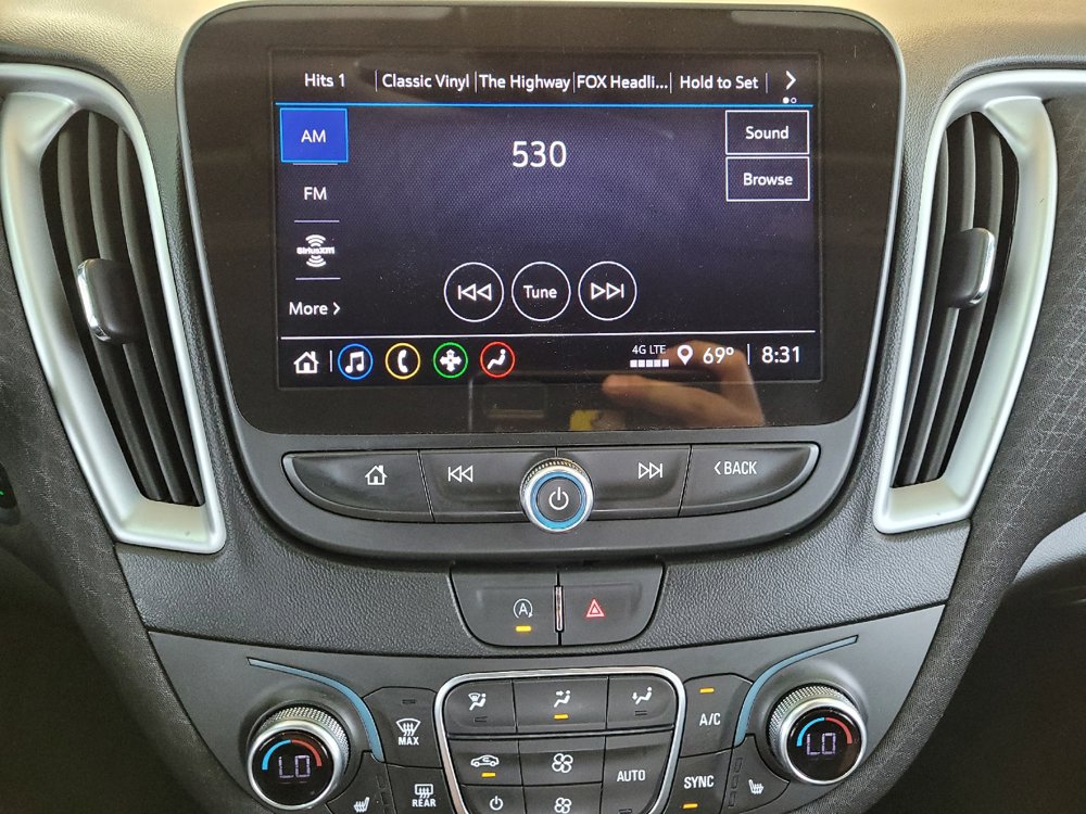 Used 2024 Chevrolet Malibu LT FWD image 25