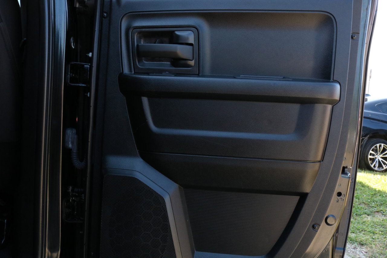 Used 2018 RAM 1500 Express w/ Black Ram 1500 Express Group image 32