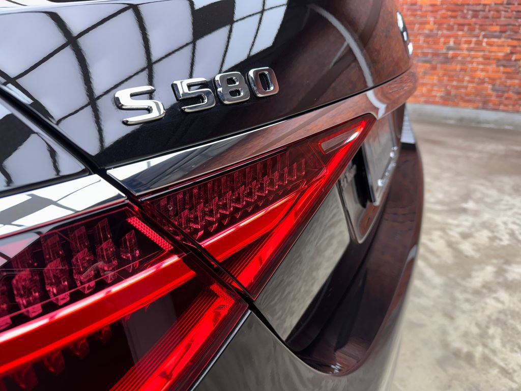 New 2026 Mercedes-Benz S 580 4MATIC Sedan image 4