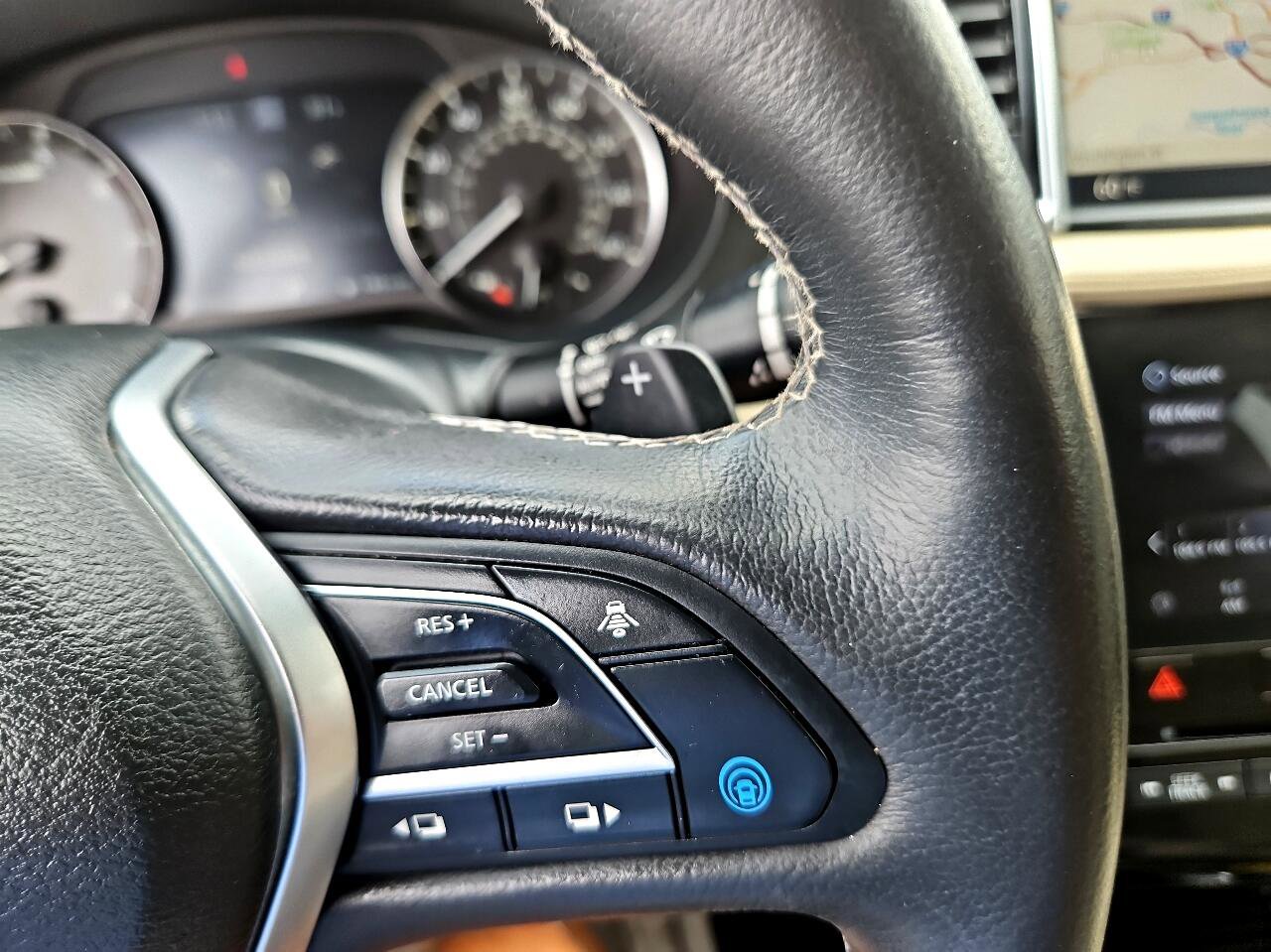 Used 2021 INFINITI QX50 Essential w/ Convenience Package image 31