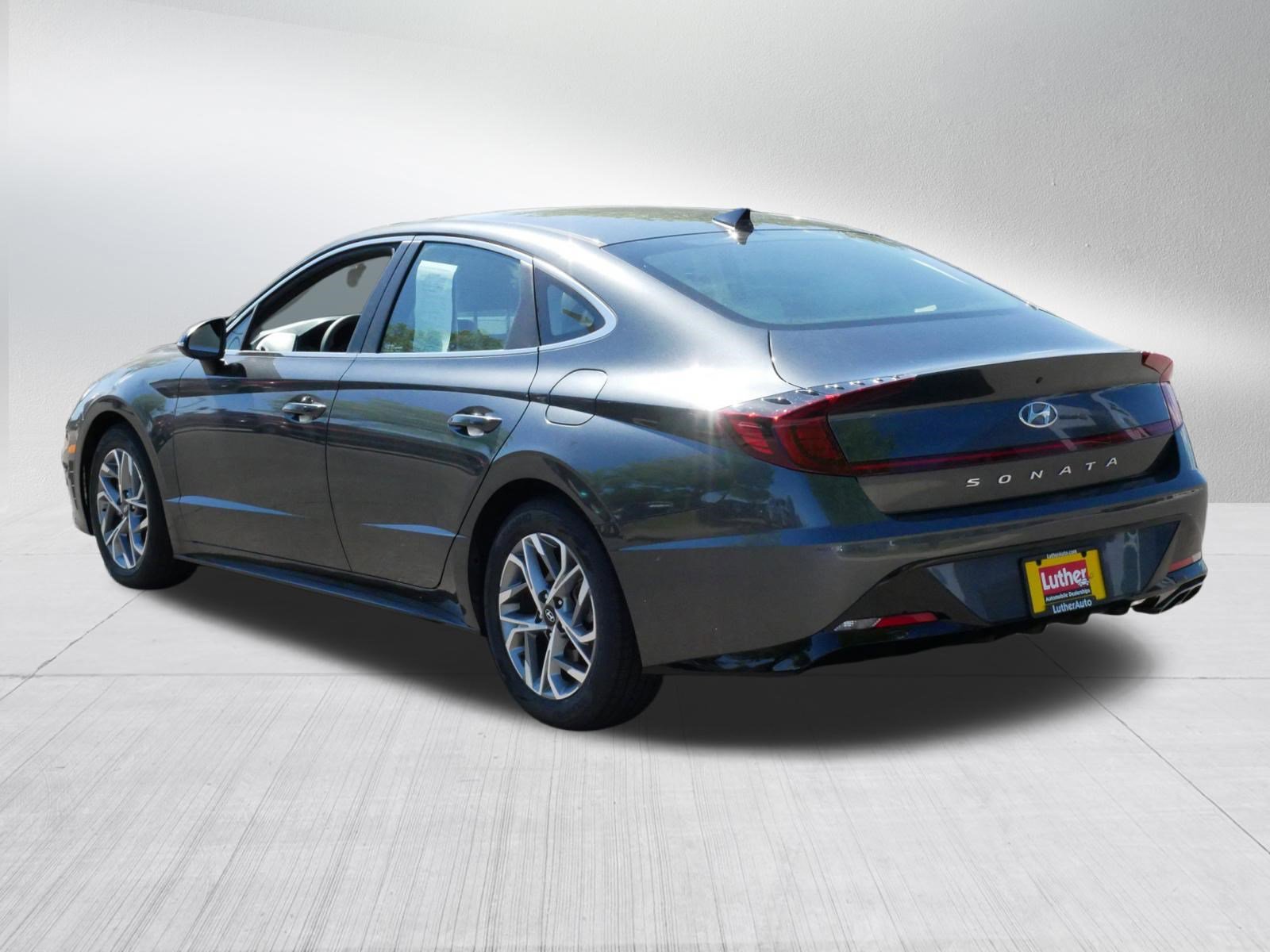 Used 2023 Hyundai Sonata SEL FWD image 5
