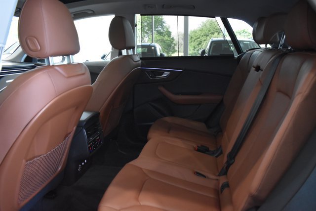 Used 2020 Audi Q8 Prestige AWD/4WD image 25