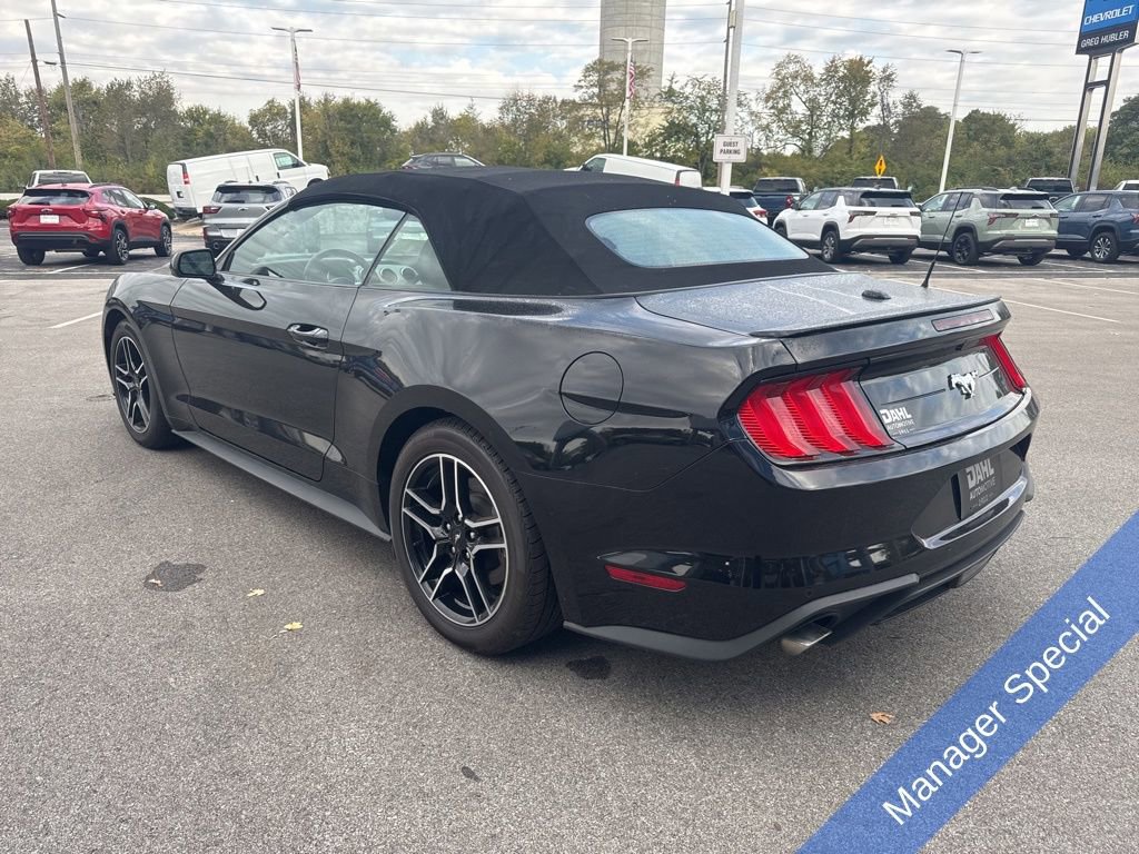 Used 2023 Ford Mustang Premium image 4