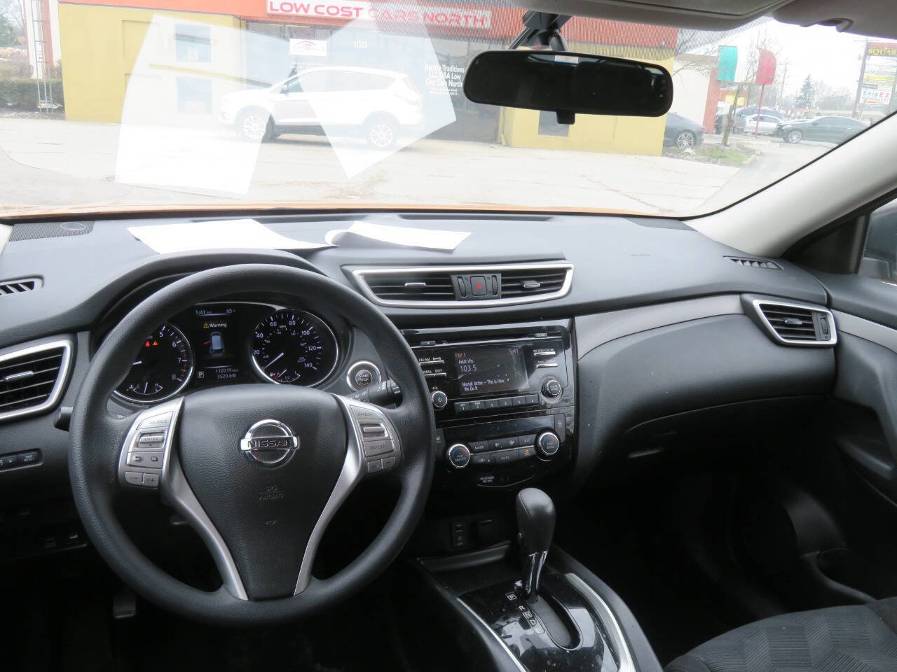 Used 2014 Nissan Rogue SV image 5
