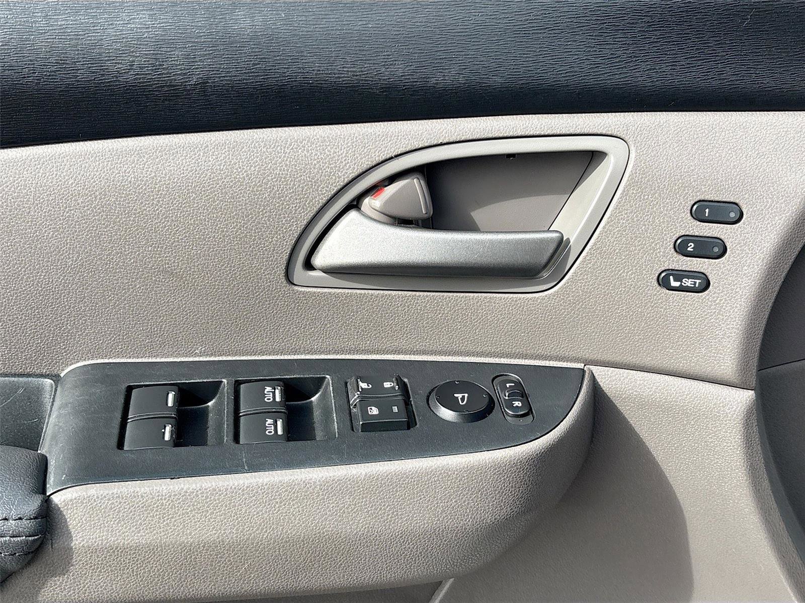 Used 2012 Honda Odyssey Touring image 20