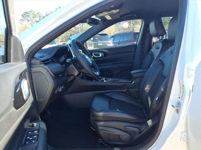 New 2026 Jeep Compass Latitude image 12