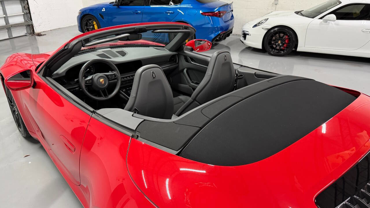 Used 2023 Porsche 911 Carrera image 27