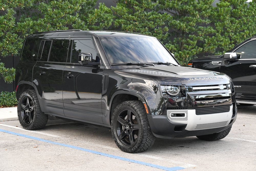 Used 2021 Land Rover Defender 110 SE image 3