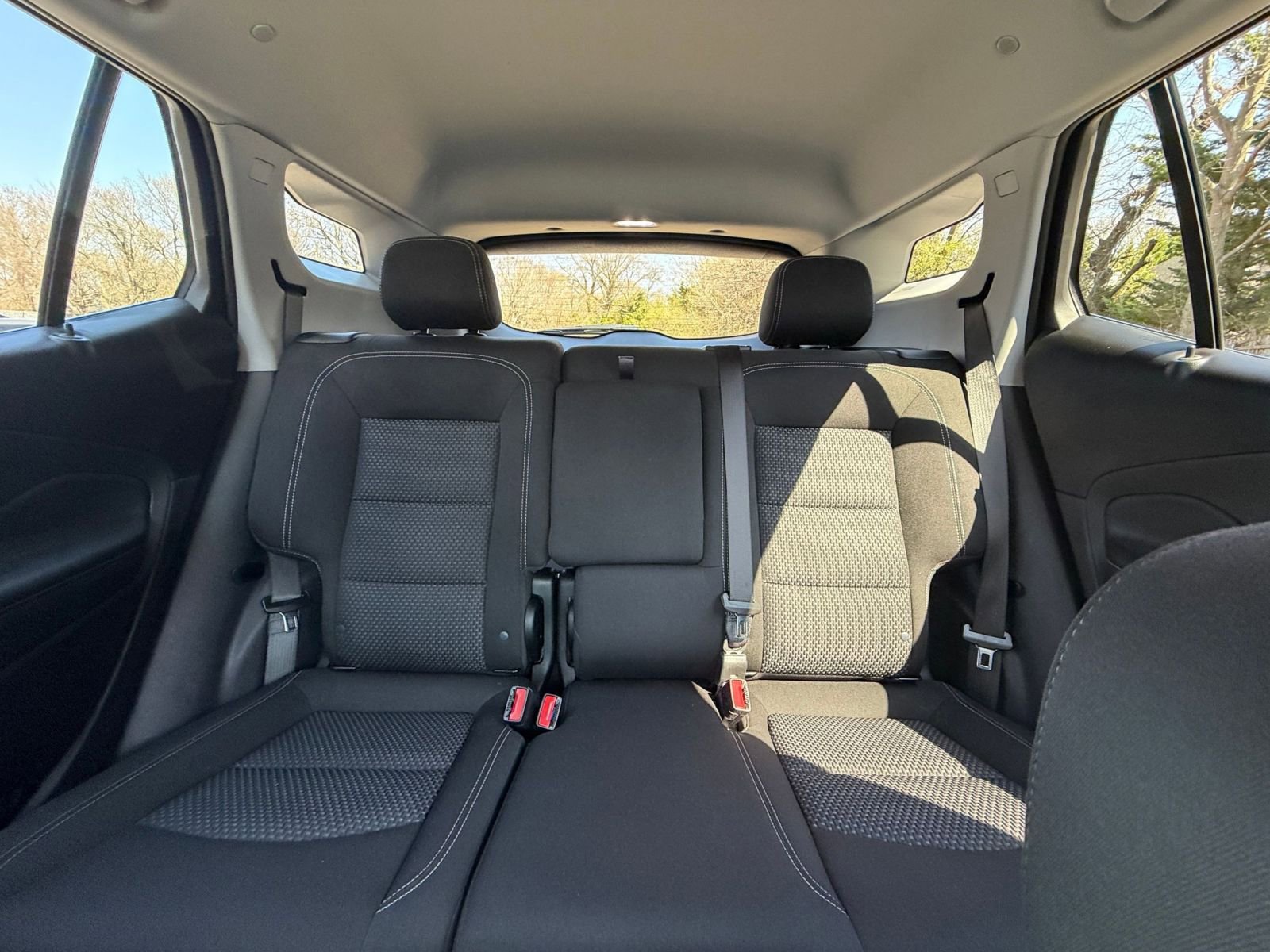 Used 2024 GMC Terrain SLE image 37