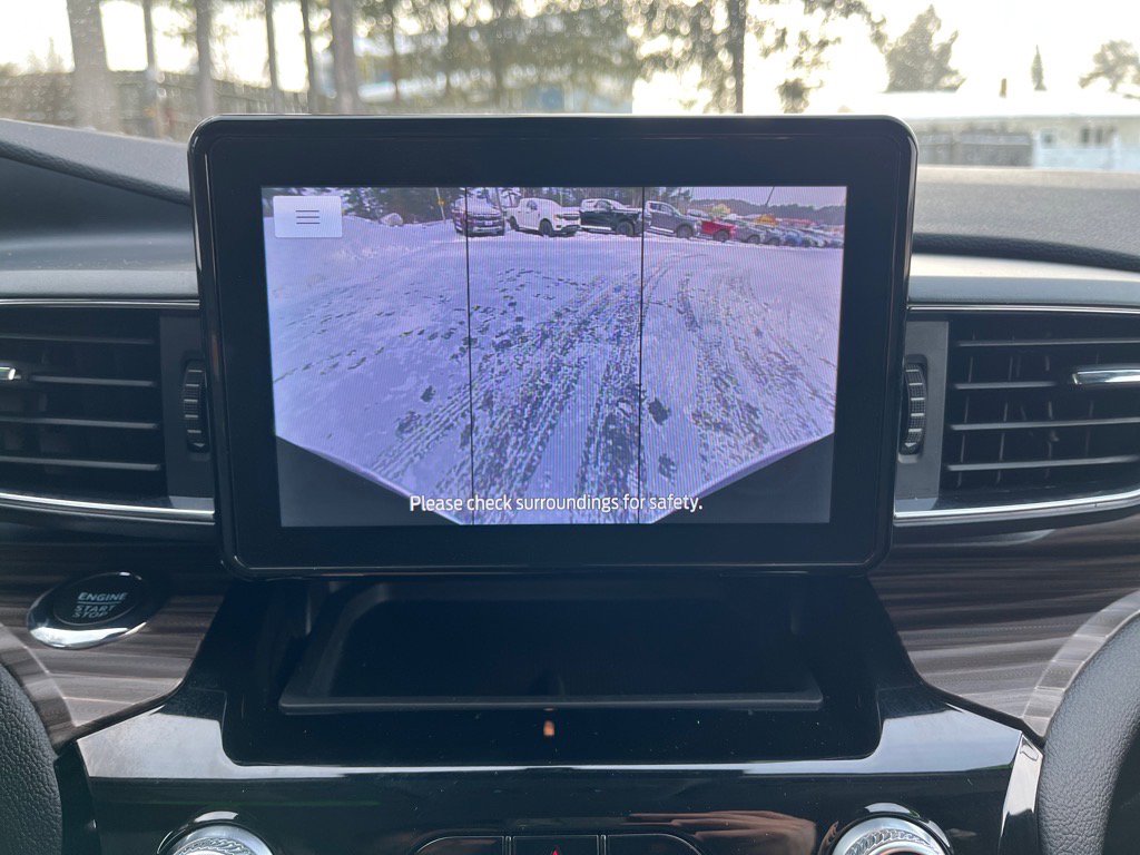 Used 2022 Ford Explorer Limited w/ Equipment Group 301A image 27