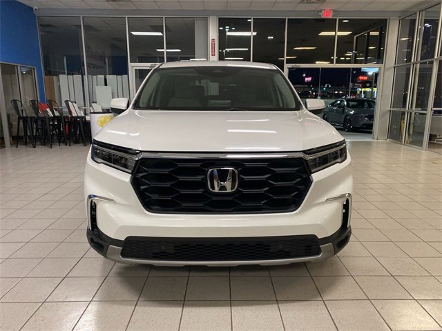 Used 2024 Honda Pilot EX-L image 3