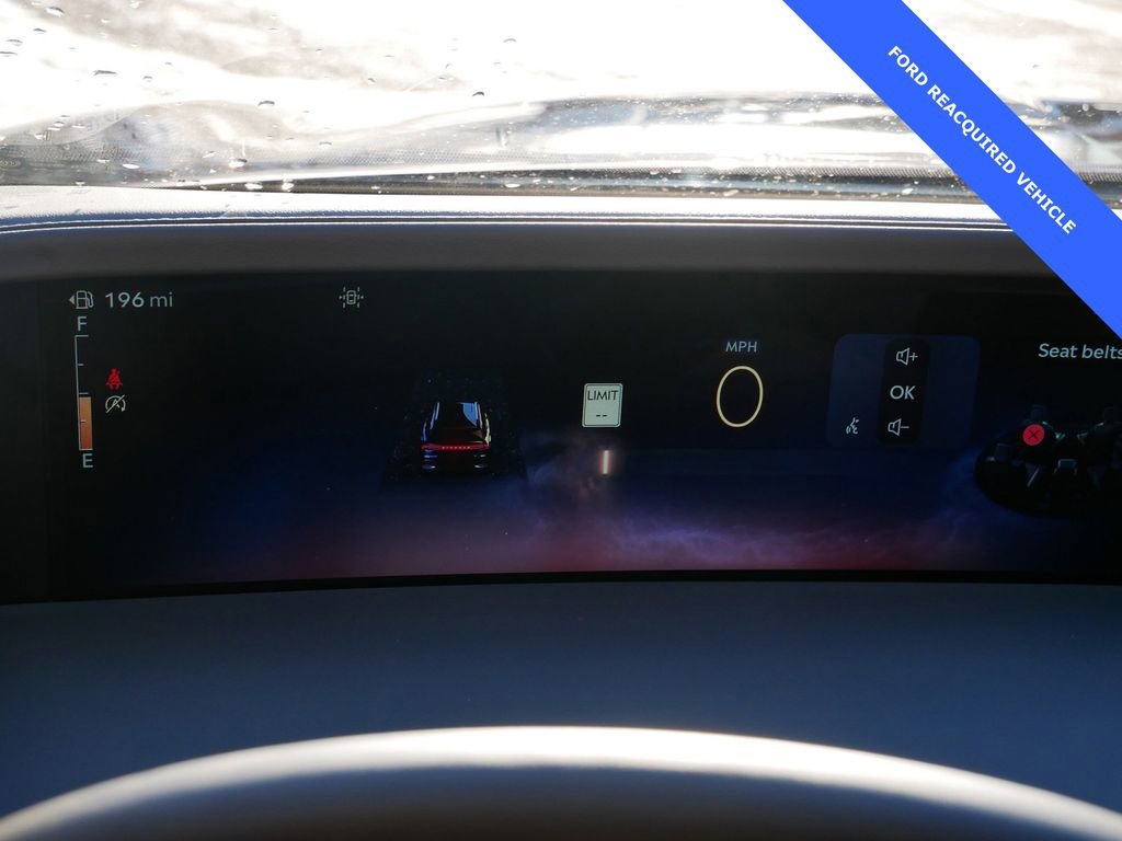 Used 2025 Lincoln Nautilus Reserve image 19