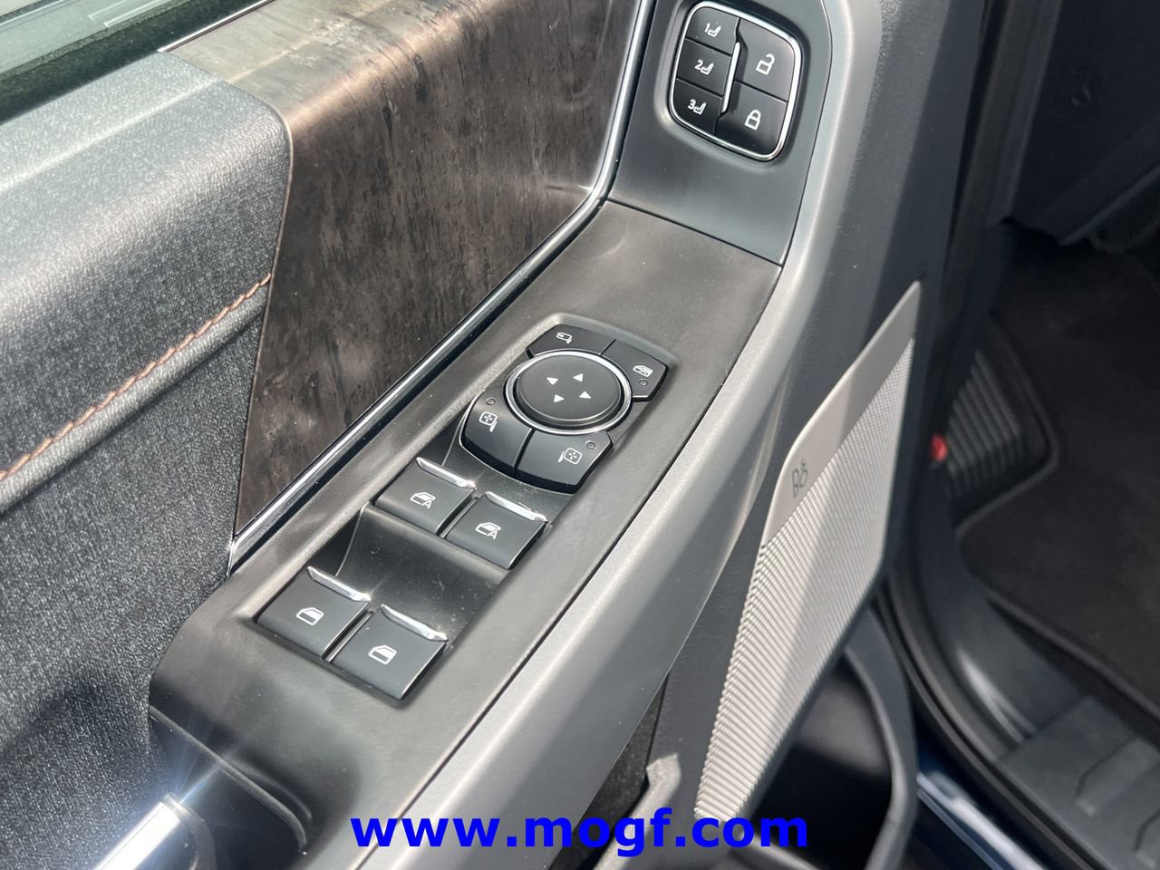 Certified 2023 Ford F150 Lightning Lariat w/ Equipment Group 511A High image 20