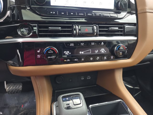 Used 2025 Nissan Pathfinder Platinum FWD image 24