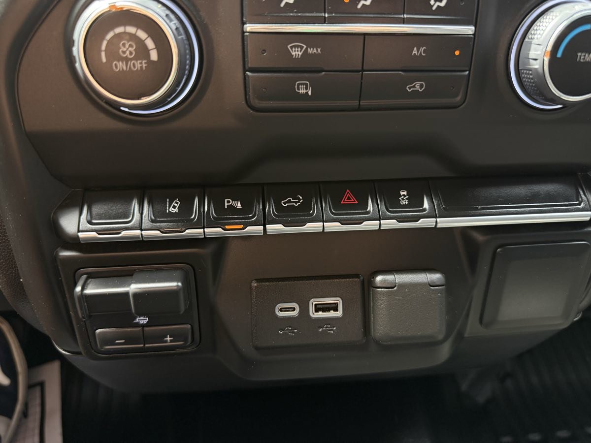 Used 2024 Chevrolet Silverado 2500 W/T w/ WT Fleet Convenience Package image 18