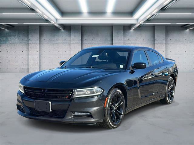 Used 2017 Dodge Charger SXT w/ Plus Group