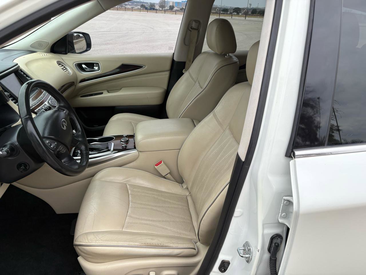 Used 2017 INFINITI QX60 FWD w/ Deluxe Technology Package image 52