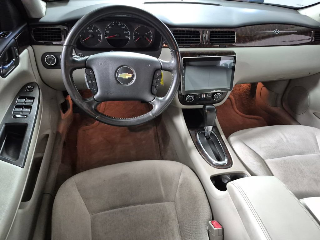 Used 2014 Chevrolet Impala LT w/ LT Sunroof Package FWD image 10