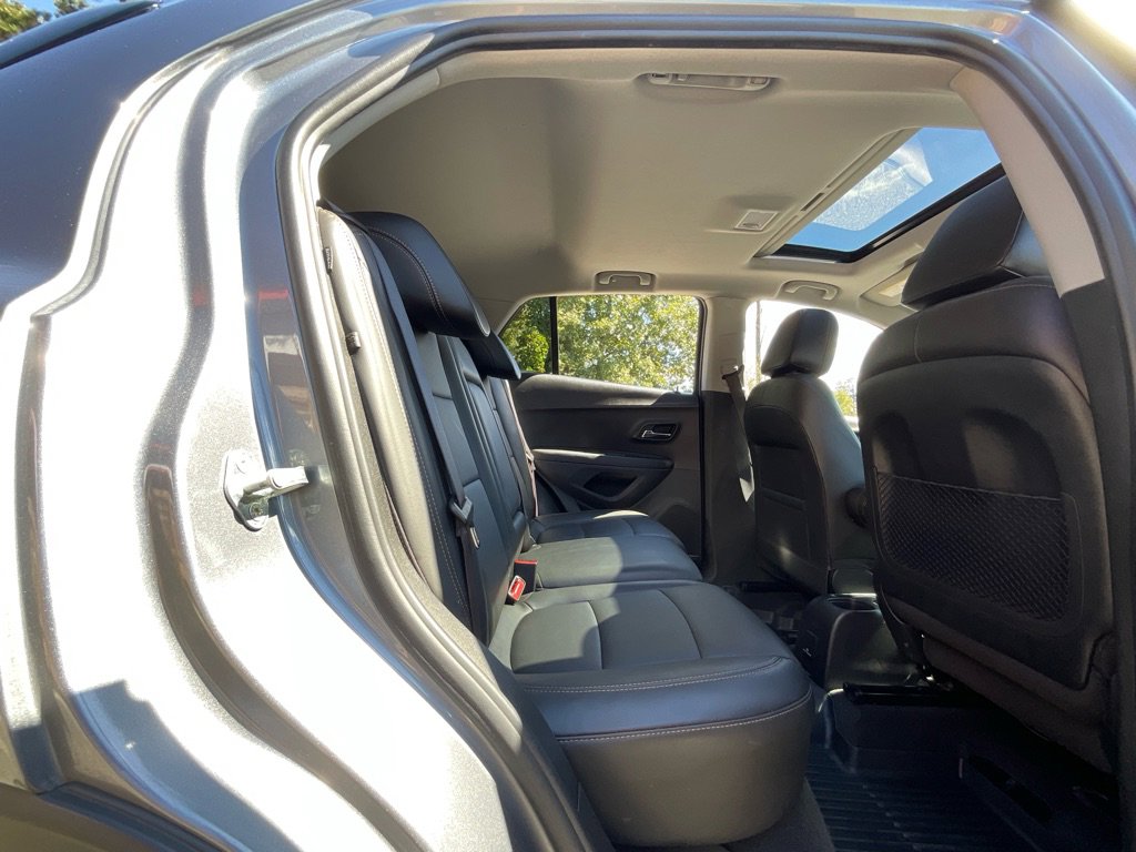 Used 2020 Chevrolet Trax Premier image 30