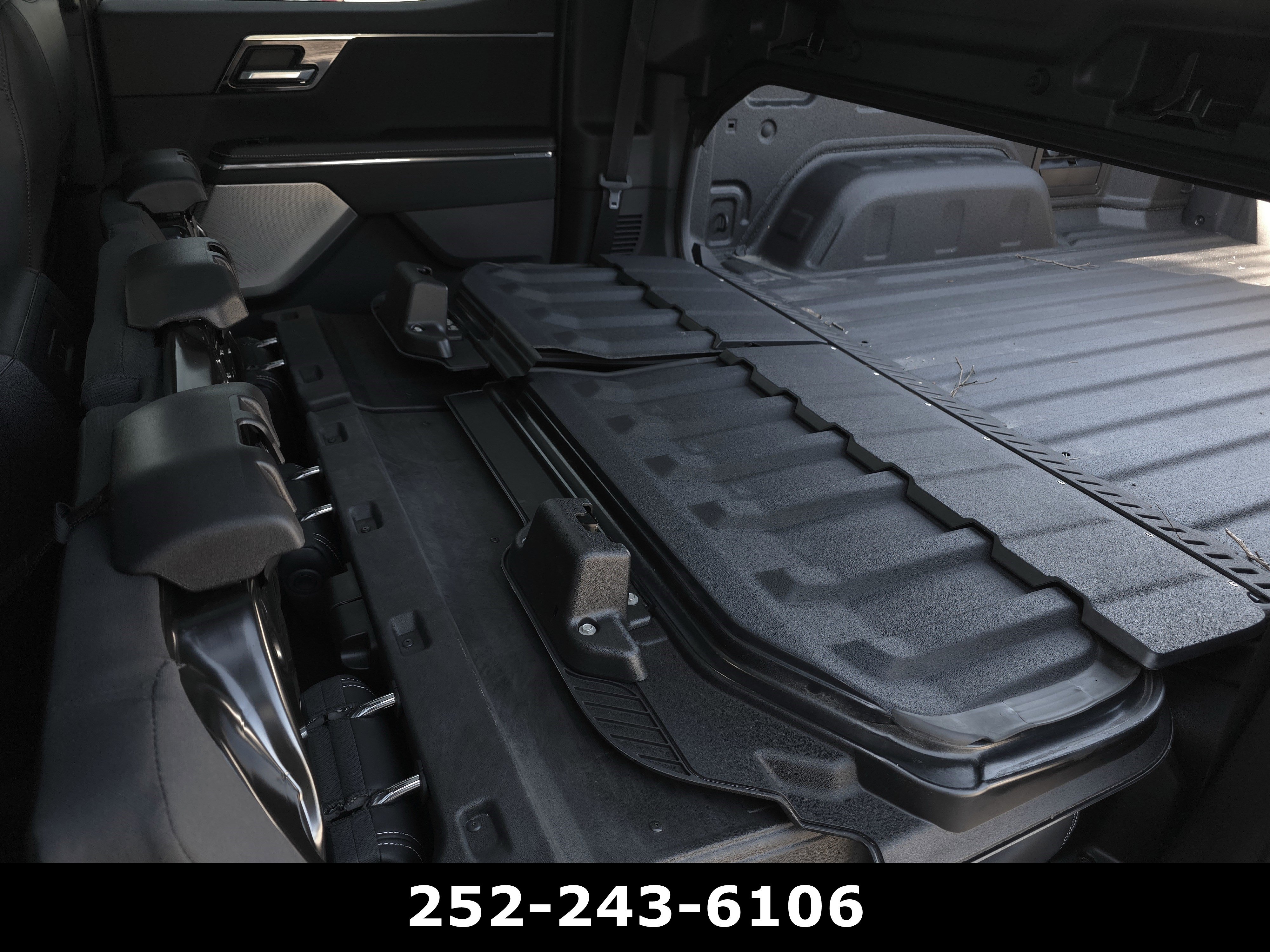 Used 2025 GMC Sierra EV Denali AWD/4WD image 37