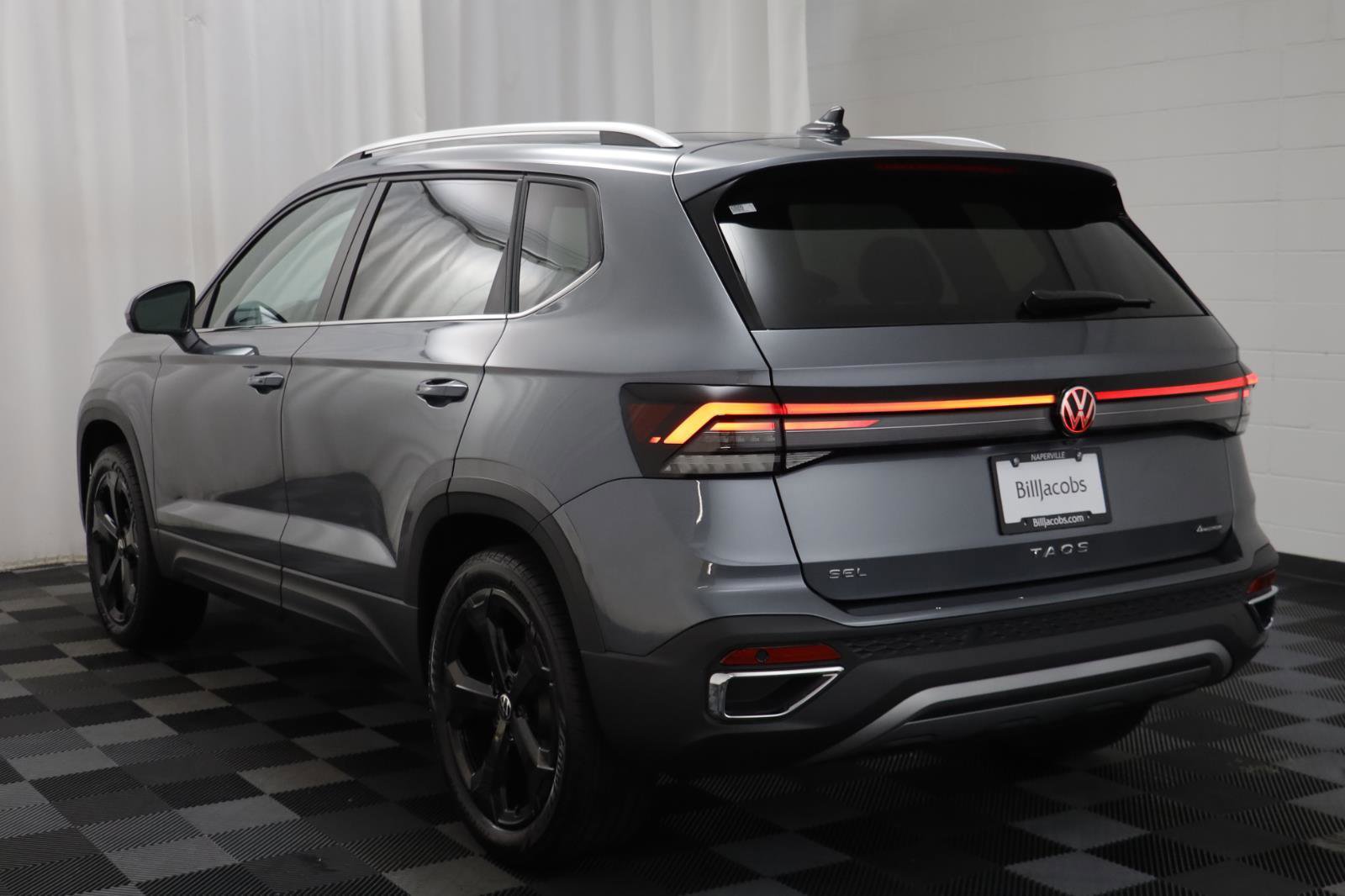 New 2026 Volkswagen Taos SEL image 15