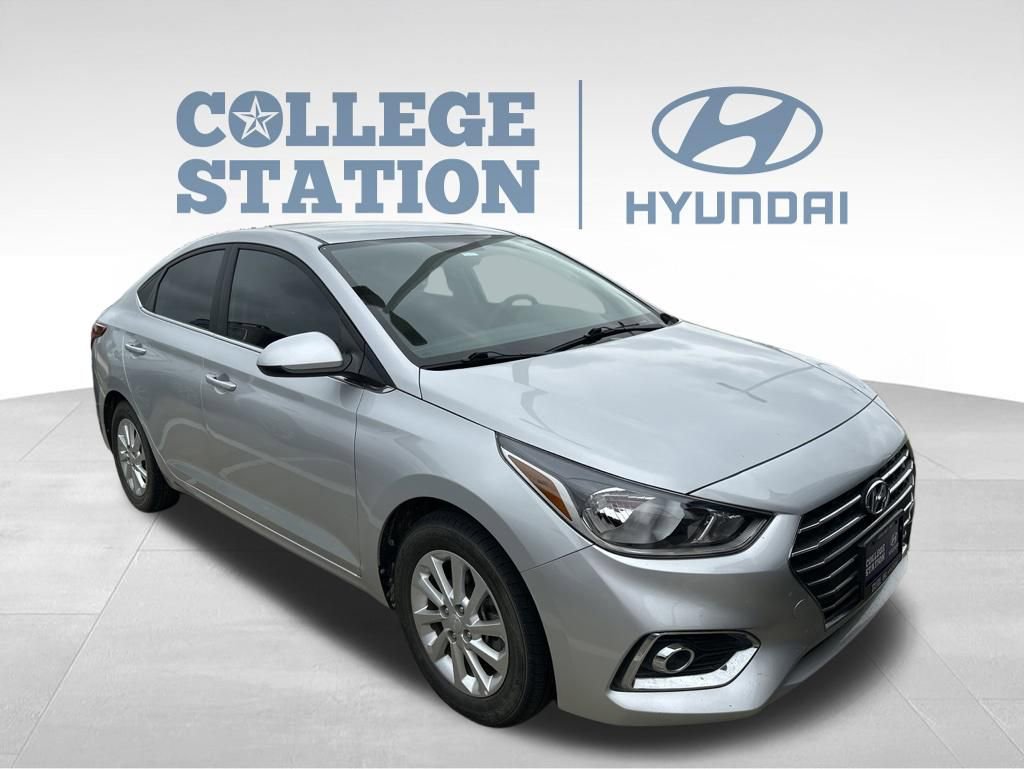 Used 2022 Hyundai Accent SEL w/ Cargo Package FWD image 3