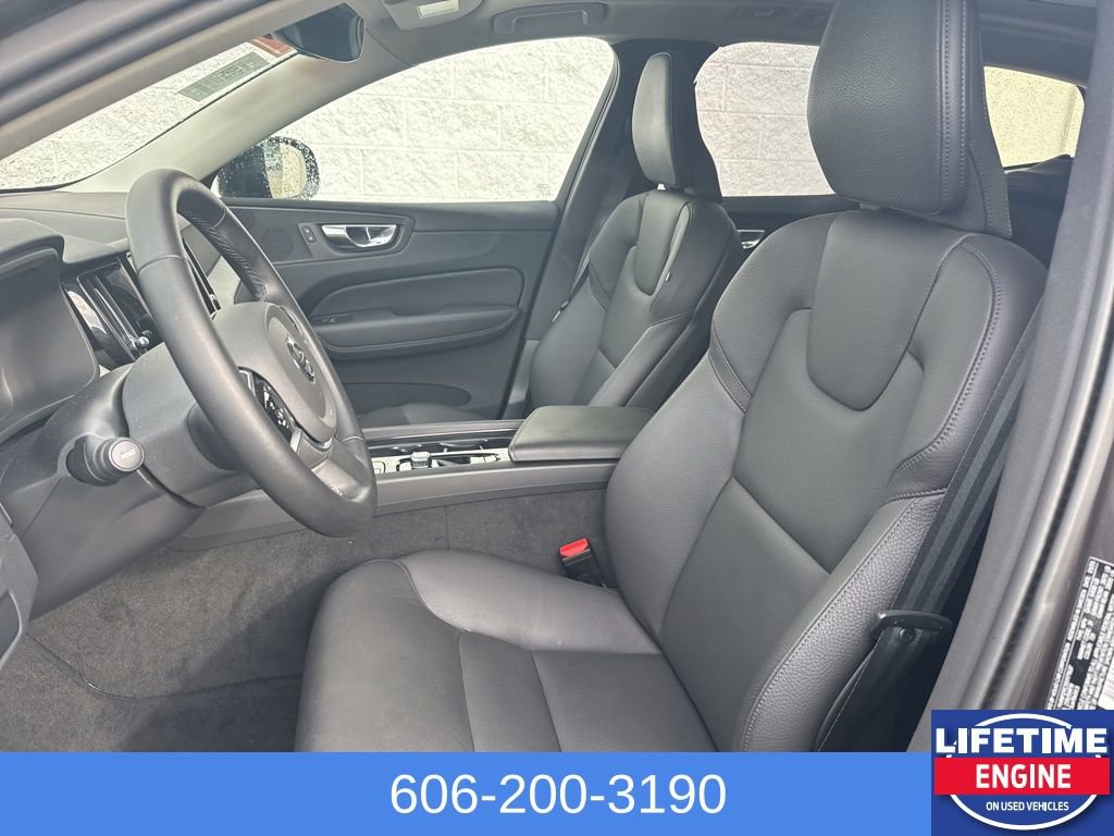 Used 2025 Volvo XC60 B5 Plus w/ Climate Package image 16