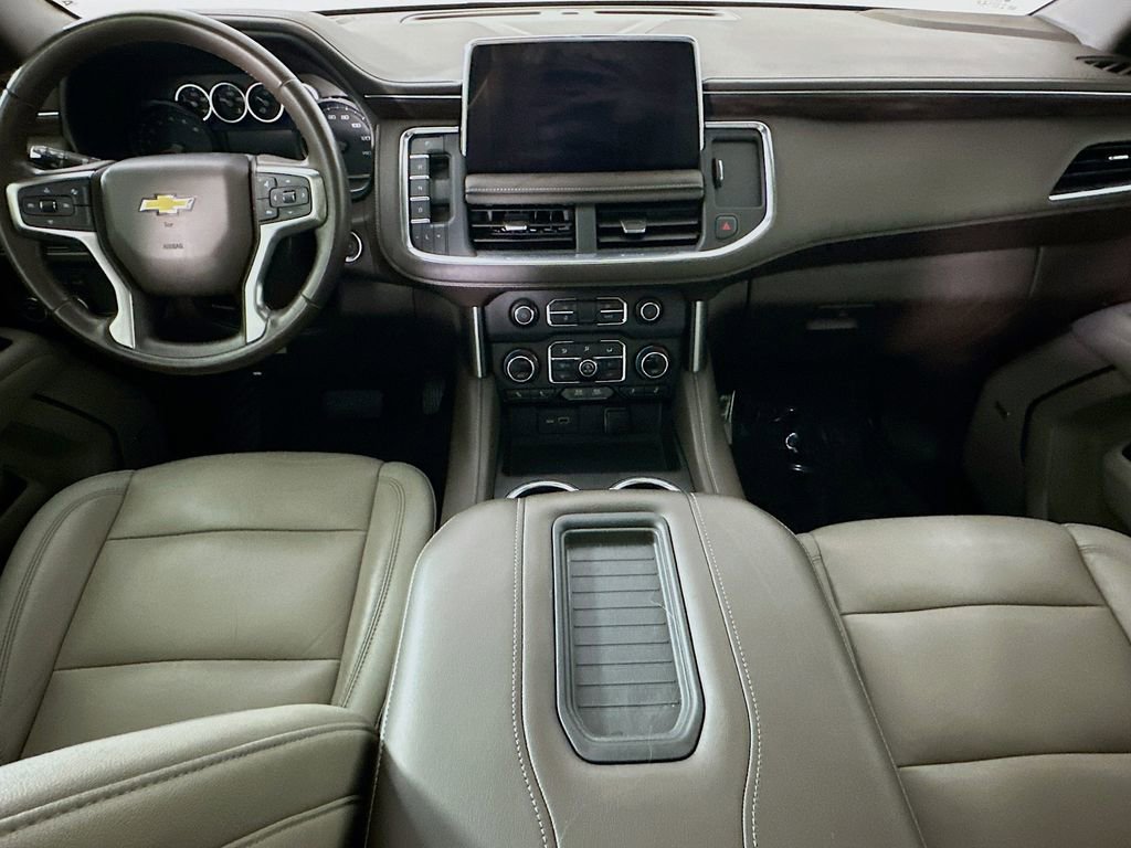 Used 2021 Chevrolet Suburban LT w/ Rear Media and Nav Package RWD image 17