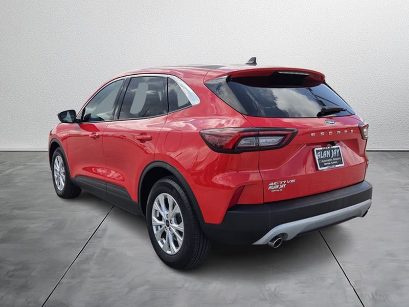 Used 2024 Ford Escape Active image 4